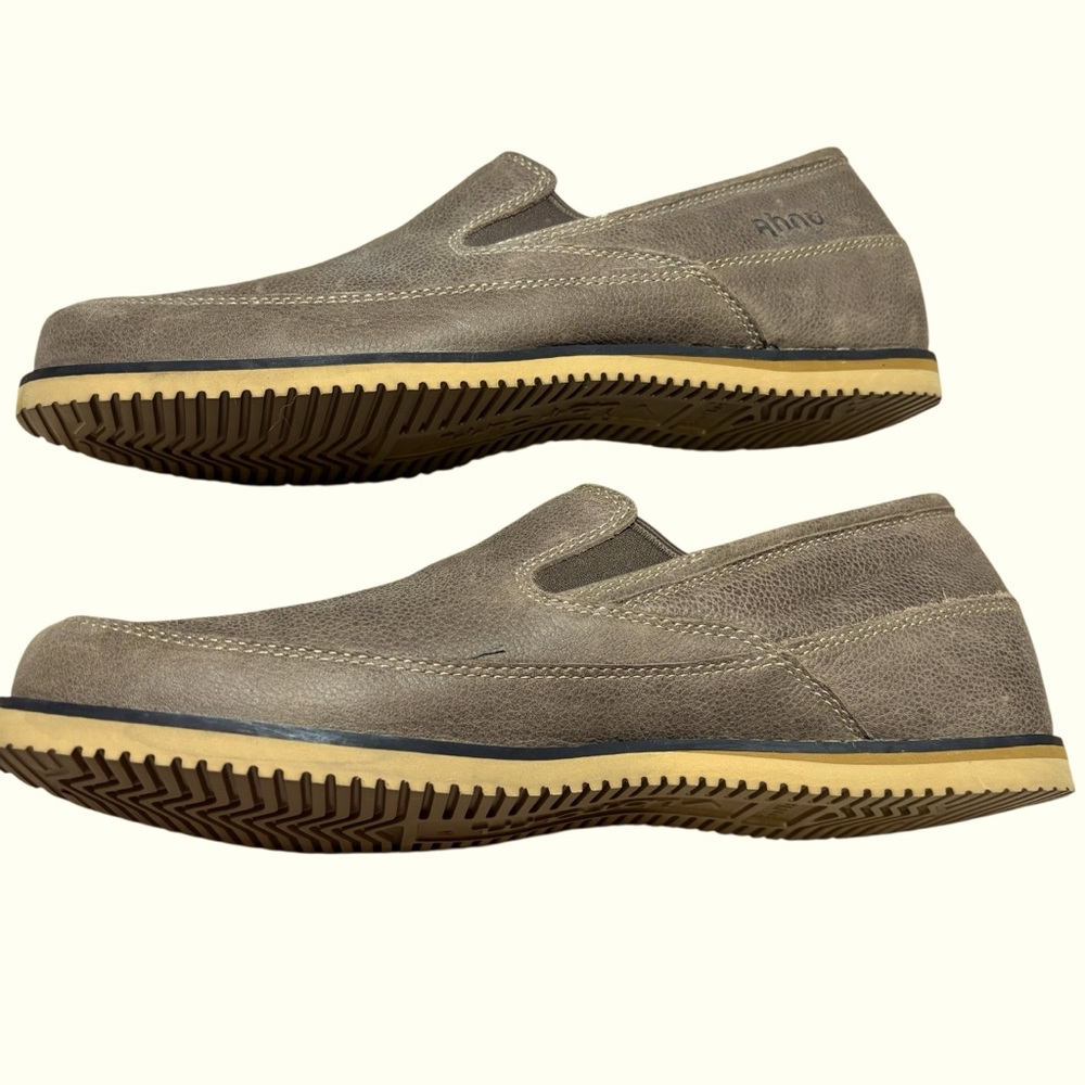 AHNU | Brown Leather Slip On Vibram Evaflex Loafers size 11 Contrast Stitch NEW - Picture 12 of 13